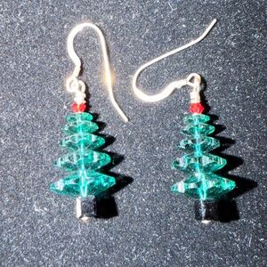 Elegant Green Christmas Tree Earrings